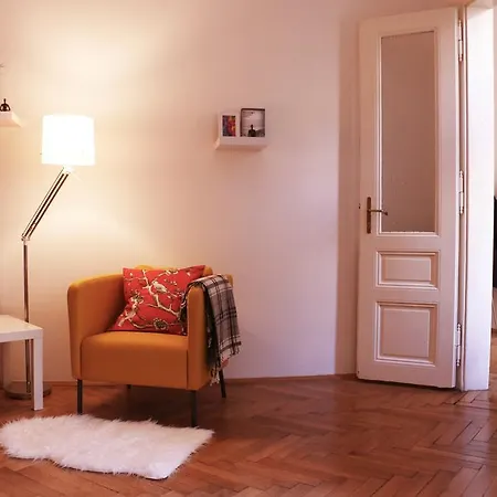 דירה Charming Apt W Balcony Old Town