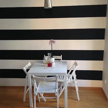 Charming Apt W Balcony Old Town * Praag